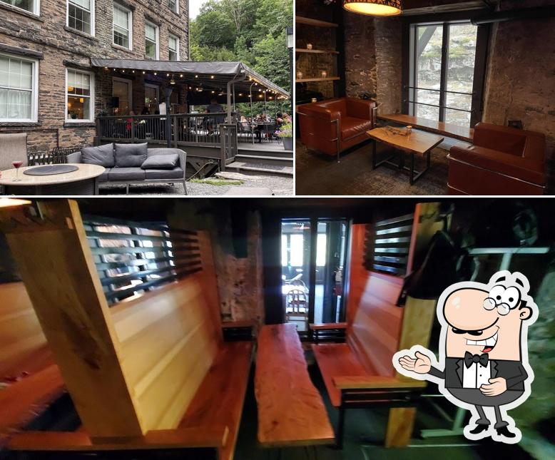 glass wine. bar. kitchen in Hawley Restaurant reviews