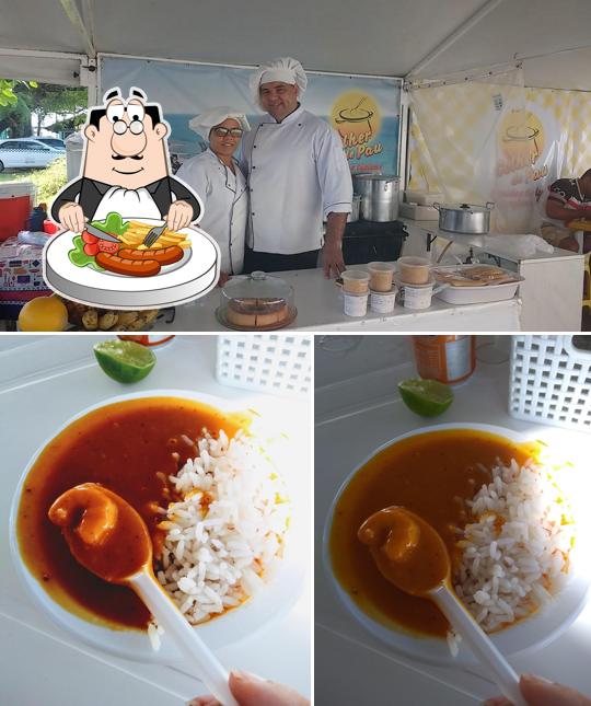 Comida em Colher de Pau