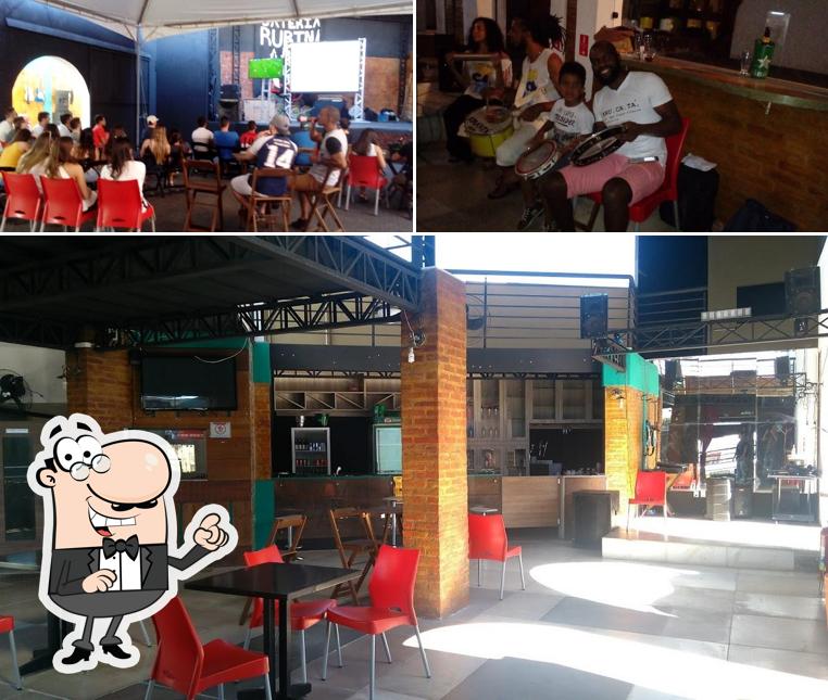 O interior do Dois Ponto Oito Teatro Bar
