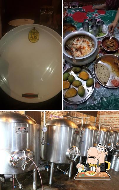 The restaurant's food and exterior