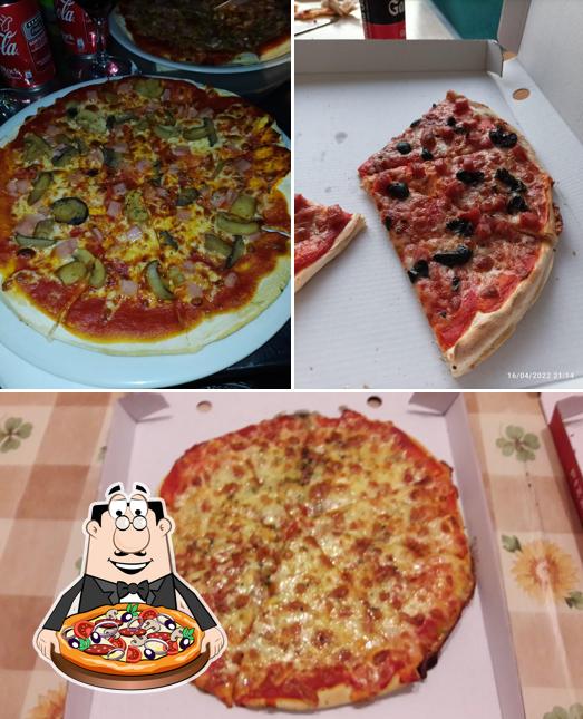 At Restaurante Pizzería Génova, you can get pizza