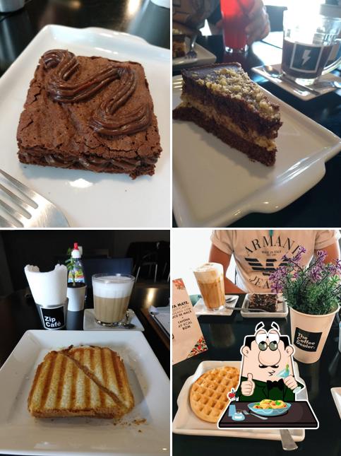 Platos en Coffee Dealer