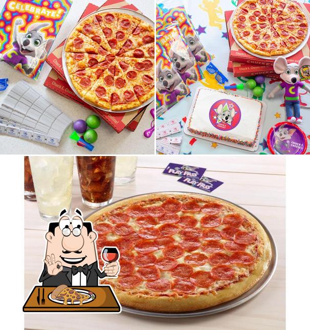 Chuck E. Cheese in Boardman Restaurant menu and reviews