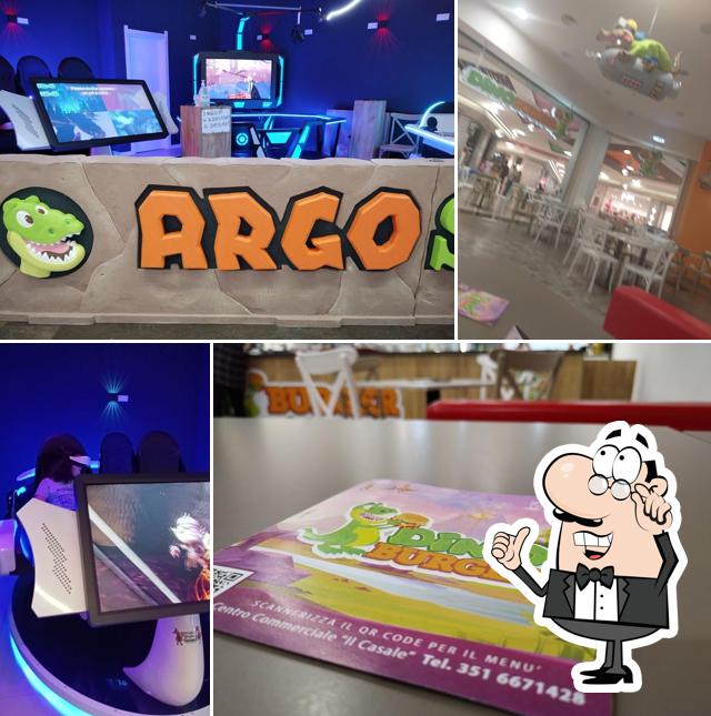 Gli interni di Dino Burger
