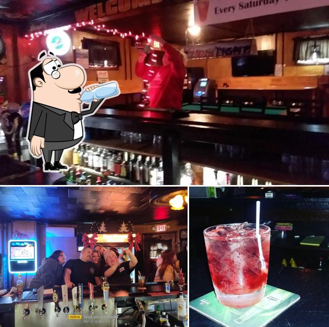 Dog House Saloon in West Hazleton Restaurant reviews