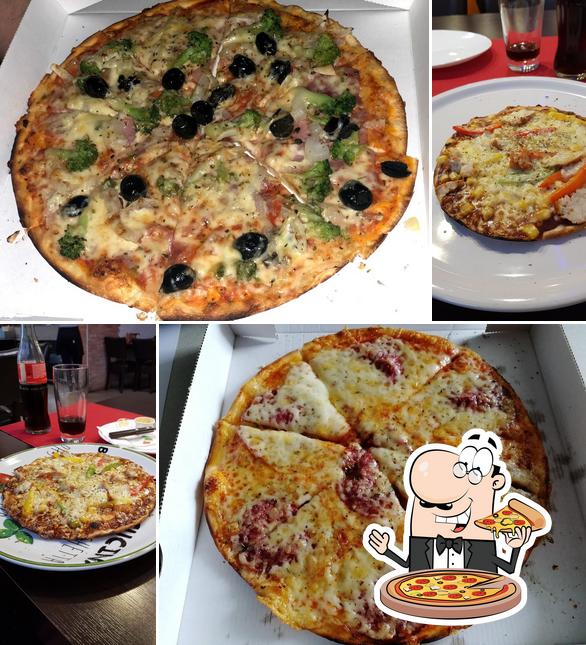Order pizza at Pizzeria Pietro