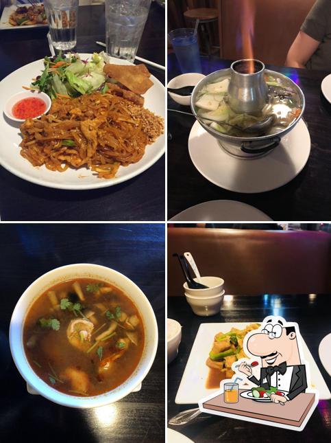 Еда в "Amazing Siam Thai Restaurant"