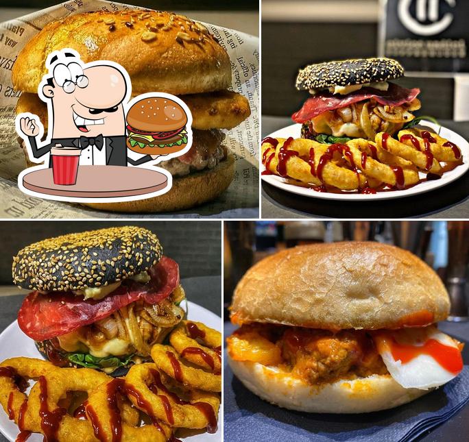 Prova un hamburger a Civico Undici - Burgers - Steaks - Liquors -