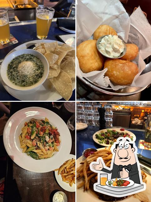 Jackson's Mighty Fine Food and Lucky Lounge in Reston Restaurant menu and reviews