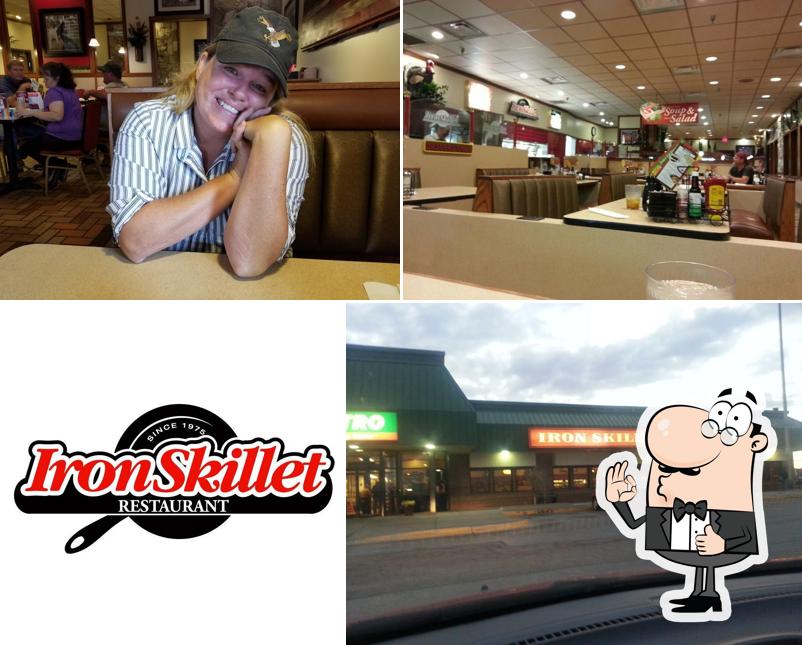 Iron Skillet in York Restaurant menu and reviews
