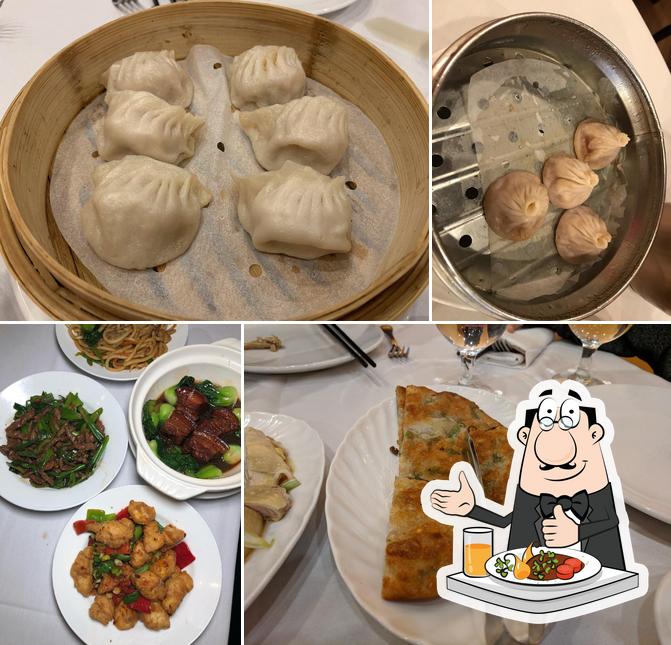 Блюда в "Tri Dim Shanghai Restaurant and Bar 鼎豐 [UES]"