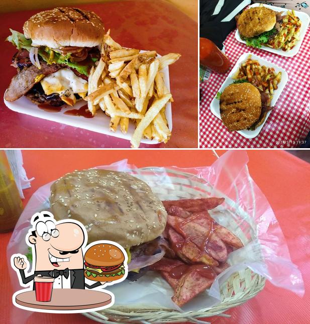 Monster Burger Peñon restaurant, La Paz Restaurant reviews