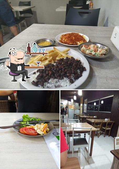 O interior do Ney Lanches e Almoço