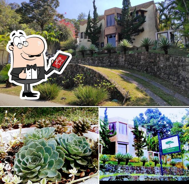 Desfrute da vista do exterior Café Serrano&eventos