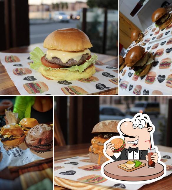 Peça um hambúrguer no Açaí Premium - Maraponga