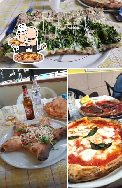 Prenditi una pizza a Pizzeria Vesuvio da Sofia