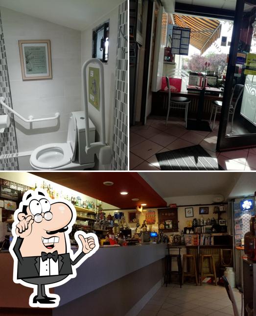 L’image de la intérieur et vin concernant Café de la République