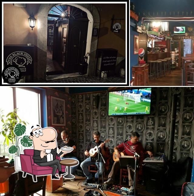 Gli interni di The Black Sheep Craft Pub