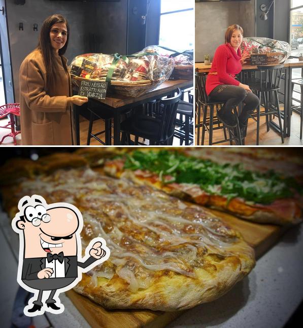 La interni e pizza del ristorante