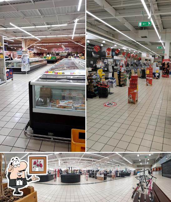 L'intérieur de Intermarché HYPER Loos En Gohelle