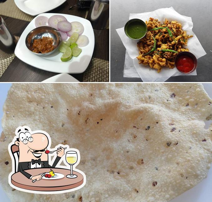 Food at Mukta Food Court