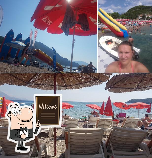 Voici une image de Blue Beach (Jaz / Budva)