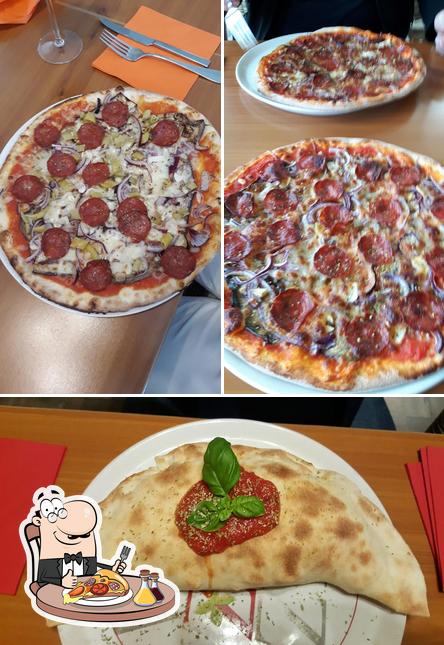 Закажите пиццу в "Trattoria Pizzeria Pina"