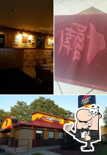 Pizza Hut, 317 W 1st St S in Fulton Restaurant menu and reviews