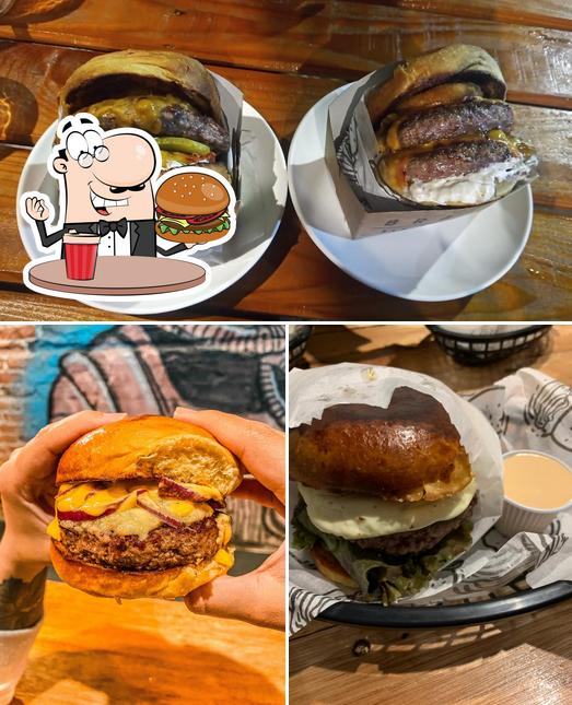 Consiga um hambúrguer no Bravo Burger - Hamburgueria Delivery Saúde e Jabaquara