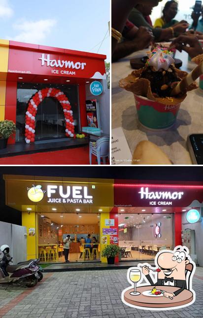 Among different things one can find food and exterior at Havmor Havfunn Avadi