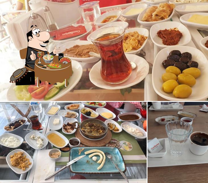 Взгляните на это фото, где видны еда и внутреннее оформление в Cumhuriyet Kahvaltı Kafe Özlüce