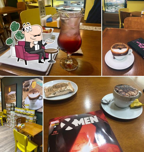 O interior do Café Havanna
