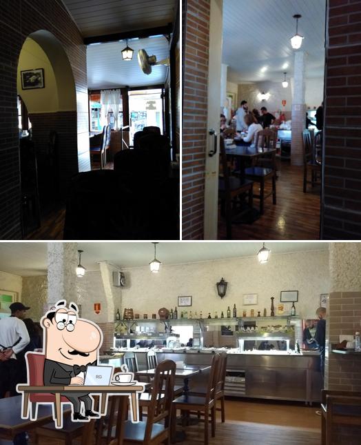 Veja imagens do interior do Restaurante Assim e Assado