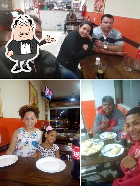 O interior do Pizzaria Primos