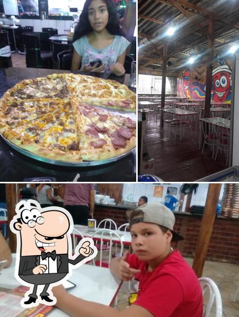 Veja imagens do interior do Pizzaria Território Neutro