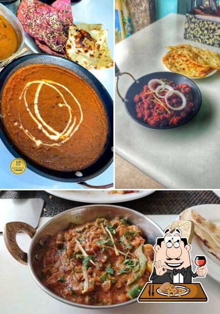 At Masaledaar Modern Indian kitchen And Bar, you can enjoy pizza