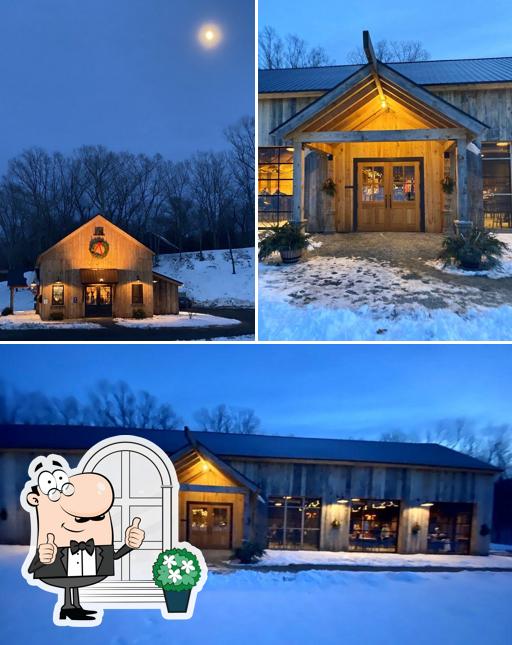 Hops On The Hill, 275 Dug Rd in Glastonbury Restaurant menu and reviews