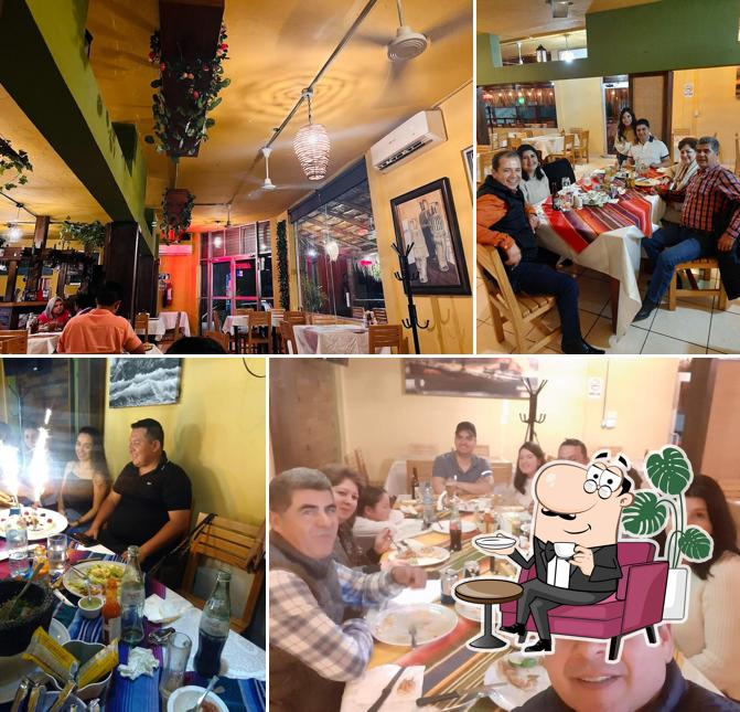 Paapas Seafood Bar and Grill, Ciudad de Allende Opiniones del restaurante