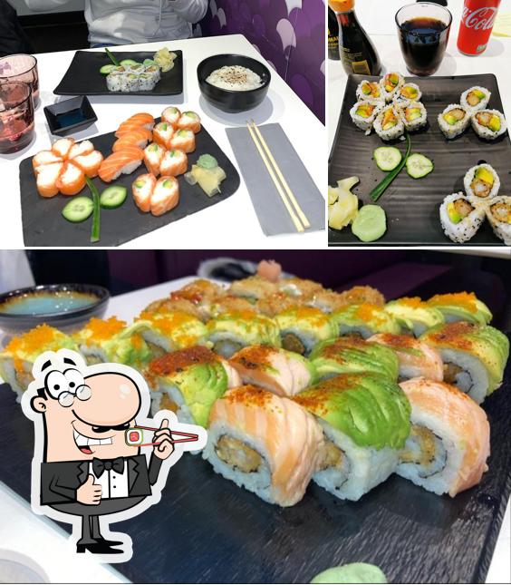 Les sushi sont servis à Eat Sushi