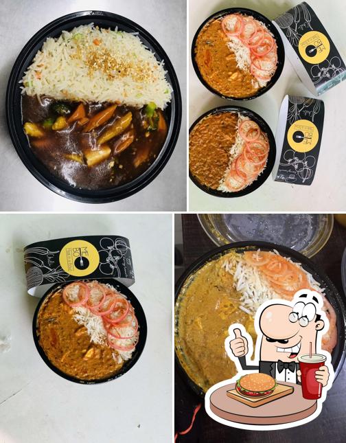 Order a burger at Mebo: Meal In A Bowl
