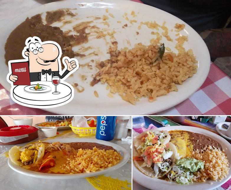 Angelica's Mexican Restaurant, 604 10th St in Floresville Restaurant