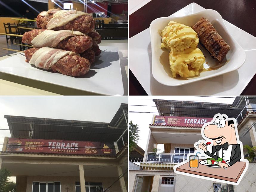 O TERRACE BURGER GRILL se destaca pelo comida e exterior