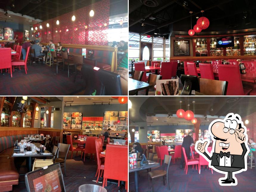 The interior of Red Robin Gourmet Burgers and Brews