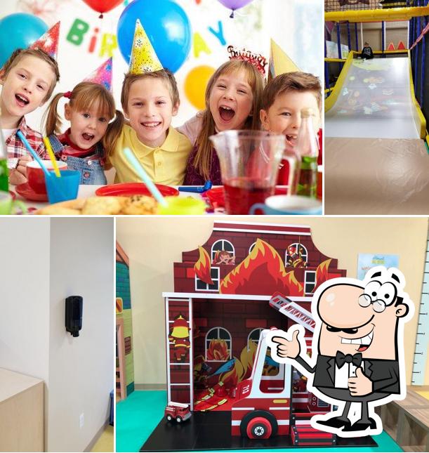 Off the Wall Kidz in Carver Restaurant menu and reviews
