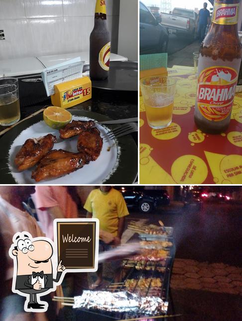 Look at the picture of Bar do Jair