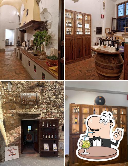 La immagine di bevanda e interni da Enoteca Palazzo Contucci