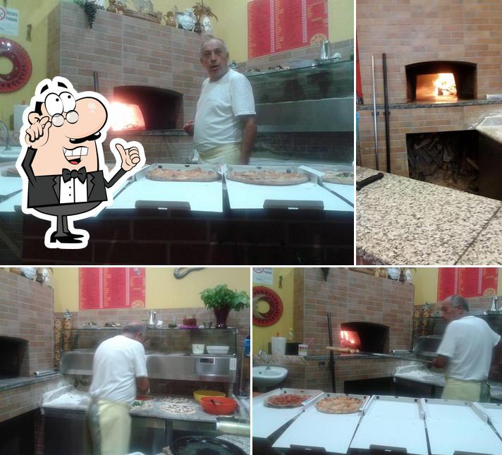 Gli interni di Pizza da Mario