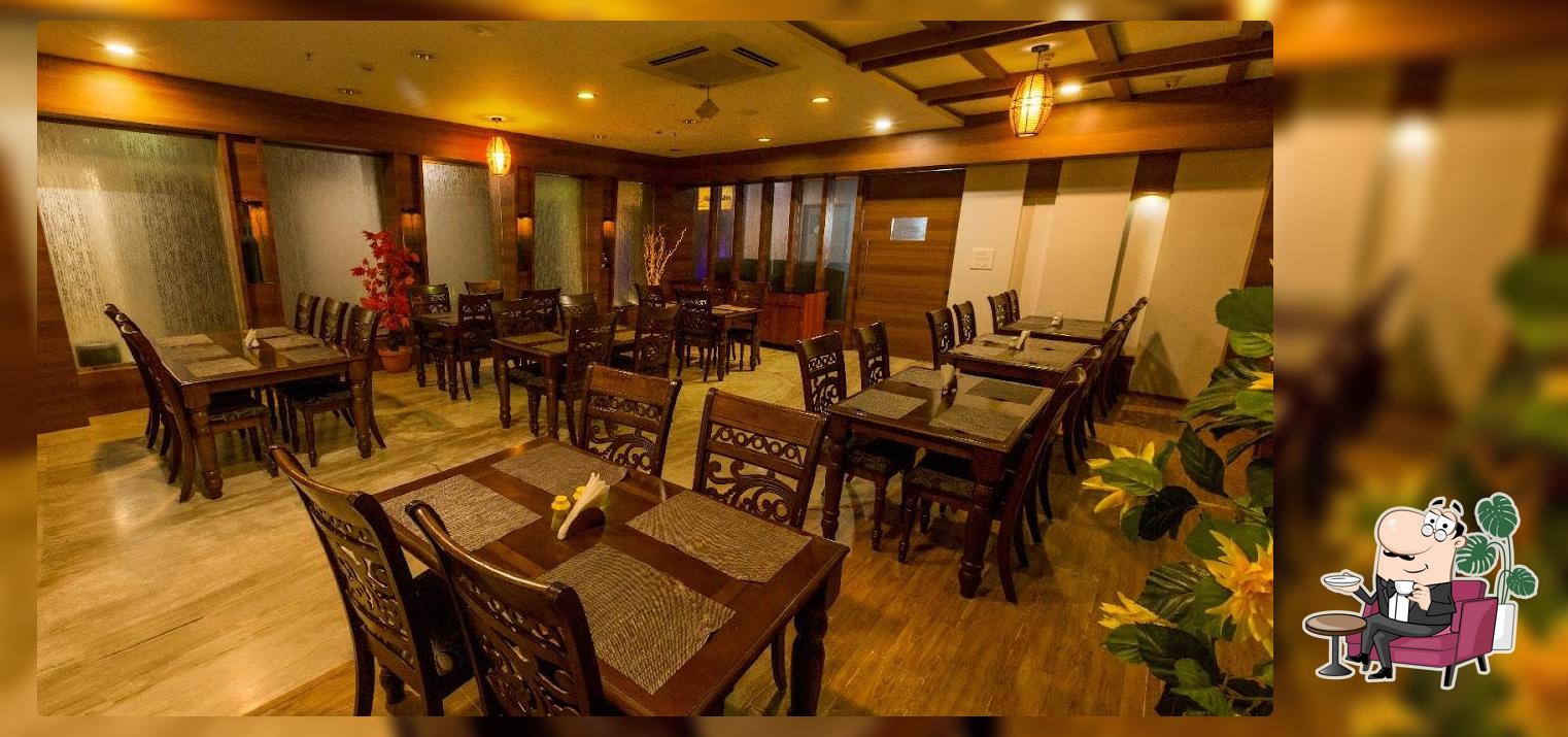Bamboo Lounge
