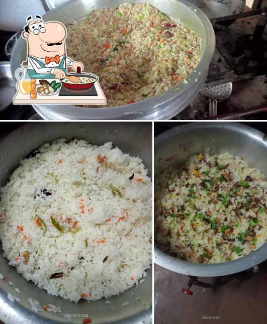 Fried rice at Meenoos Coolbar & Coffee bar, Veetil Oonu