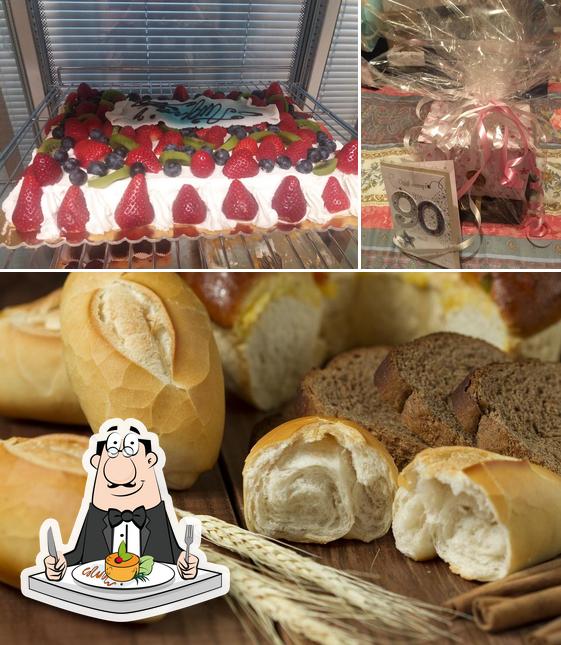 Tra le diverse cose da Panificio Pasticceria La Spiga si possono trovare la cibo e interni